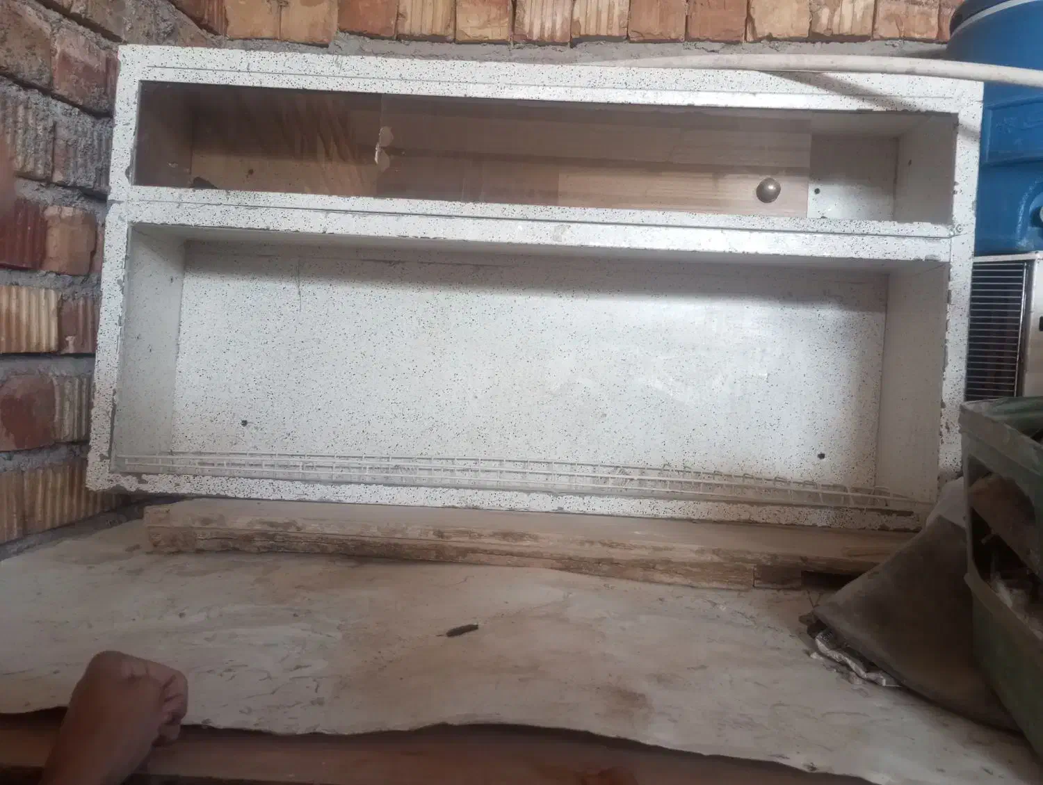 آبچکان|آبچکان و نظمدهنده ظروف|ایرانشهر, |دیوار