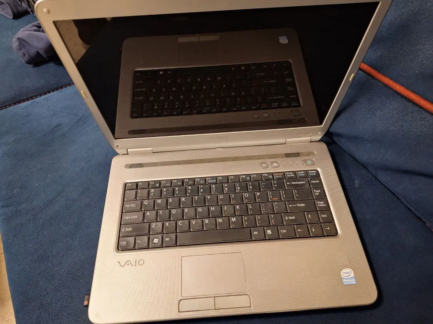 لپتاپ وایو تمیز خونگی|رایانه همراه|اصفهان, باغ نگاره|دیوار