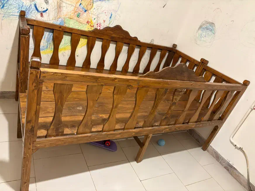 تخت نراد  ۸/۰۰۰/۰۰۰|تخت و سرویس خواب|لاهیجان, کوی آزادگان|دیوار