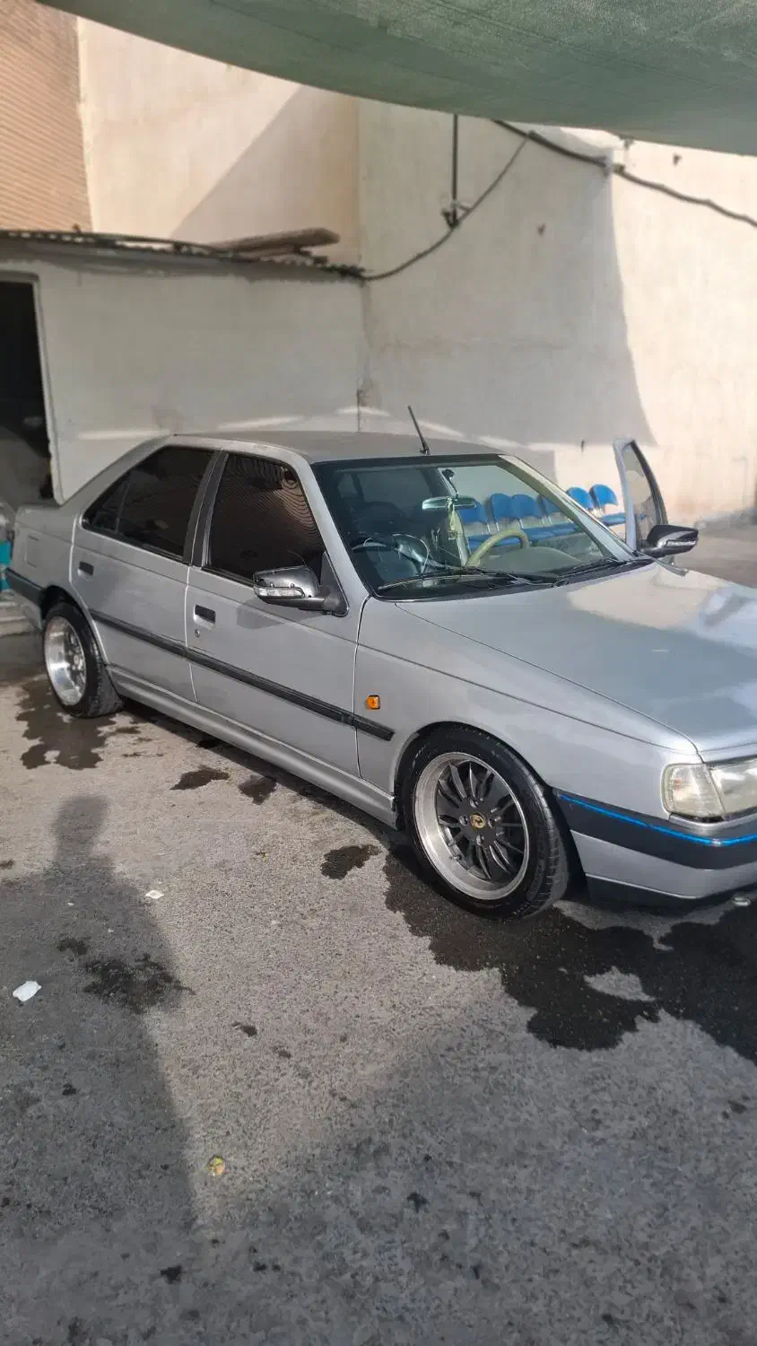 405 نقره ای تو کرم|خودرو سواری و وانت|تهران, باغ فیض|دیوار