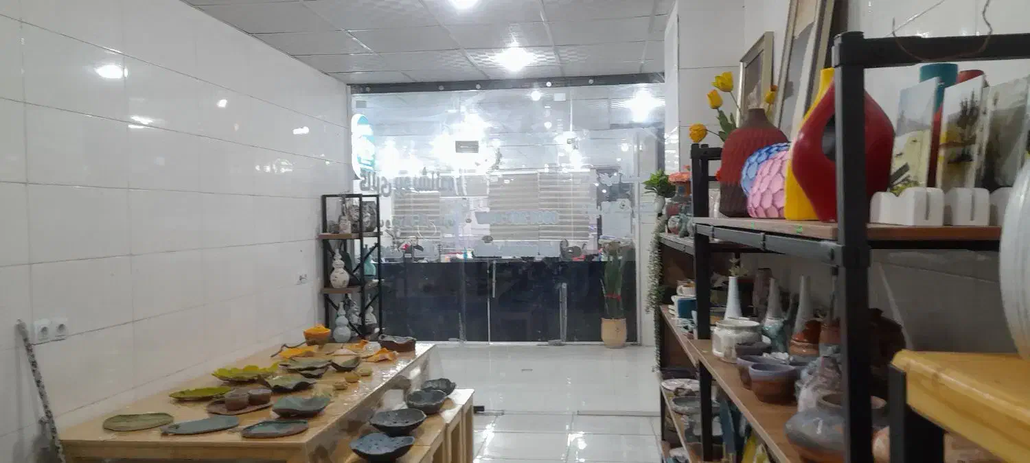 مغازه پاساژ فرزاد .سه راهب اسکاج ۲۲ مترمربع|اجارهٔ مغازه و غرفه|مسجد سلیمان, |دیوار