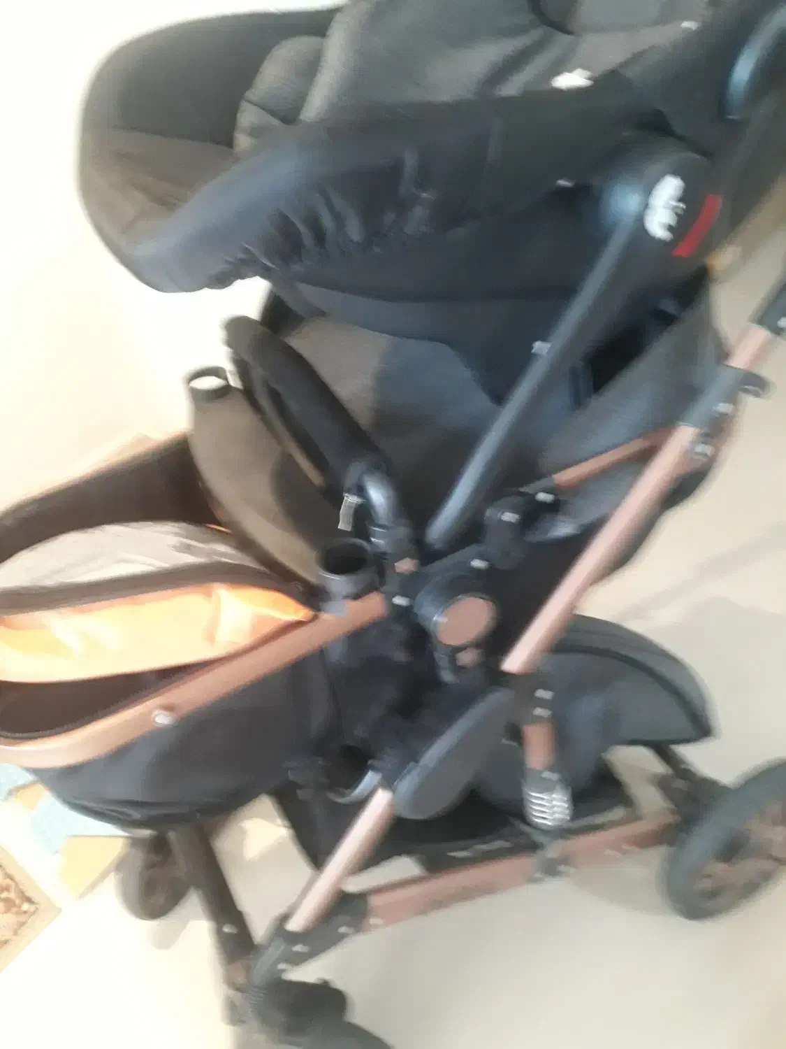 کالسکه و کریر آسپرینگ در حد نو به همراه اغوش|کالسکه و لوازم جانبی|بابلسر, |دیوار