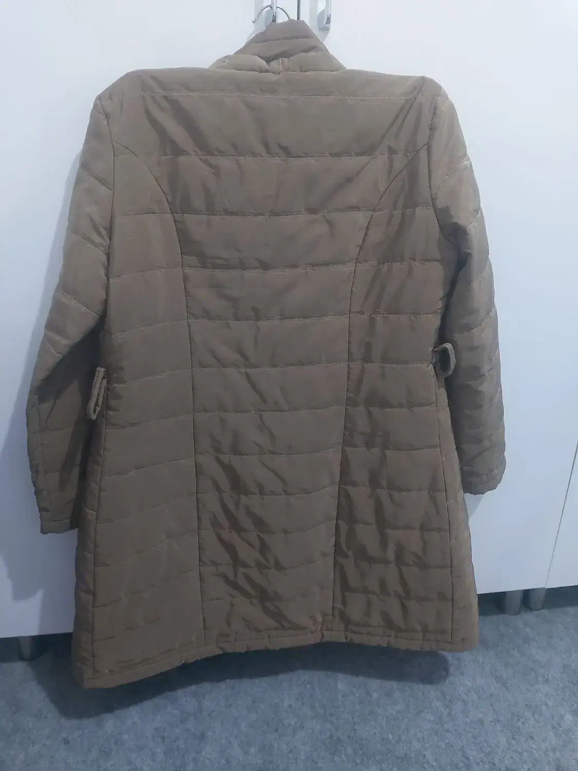 کاپشن|لباس|مهاباد (آذربایجان غربی), |دیوار