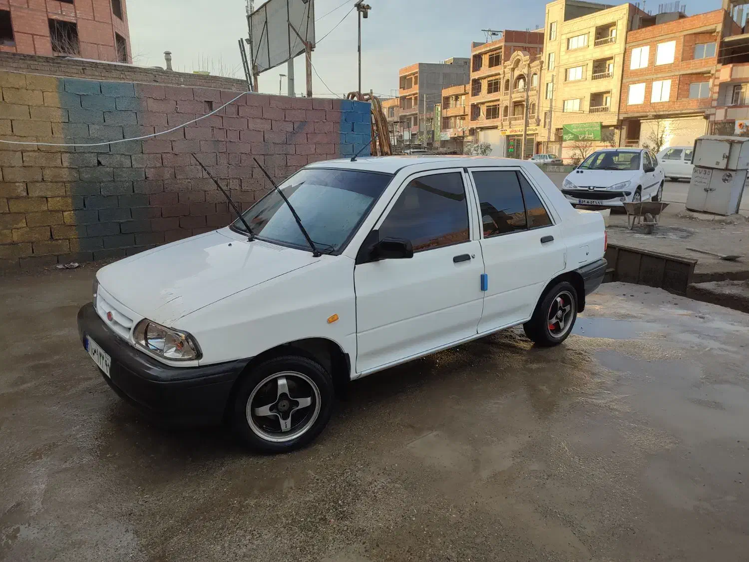 فروش نقدی|خودرو سواری و وانت|پارس‌آباد, |دیوار