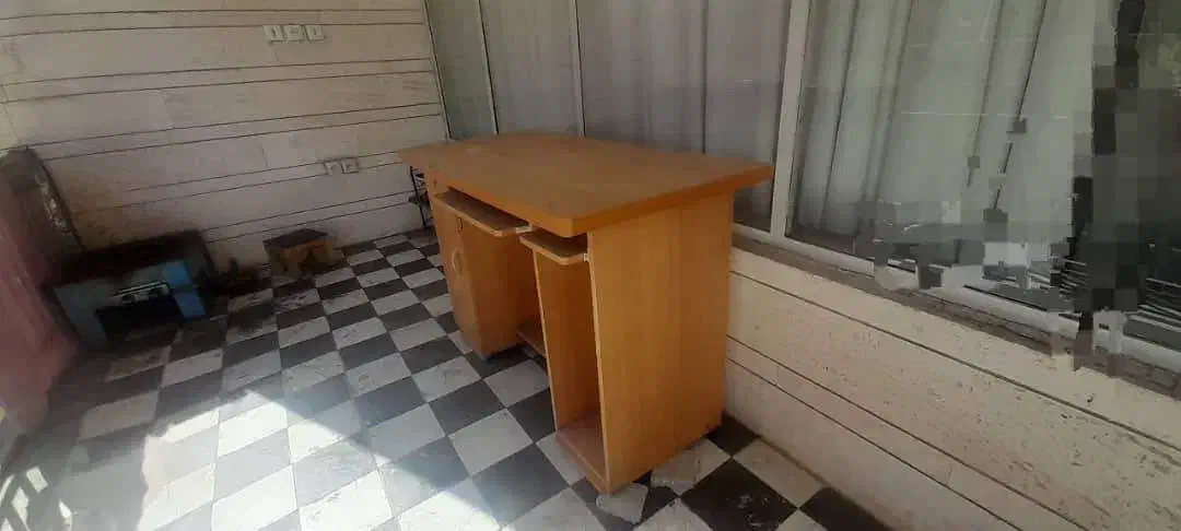 رنگ چوبی میز|میز تحریر و کامپیوتر|لنجان, |دیوار