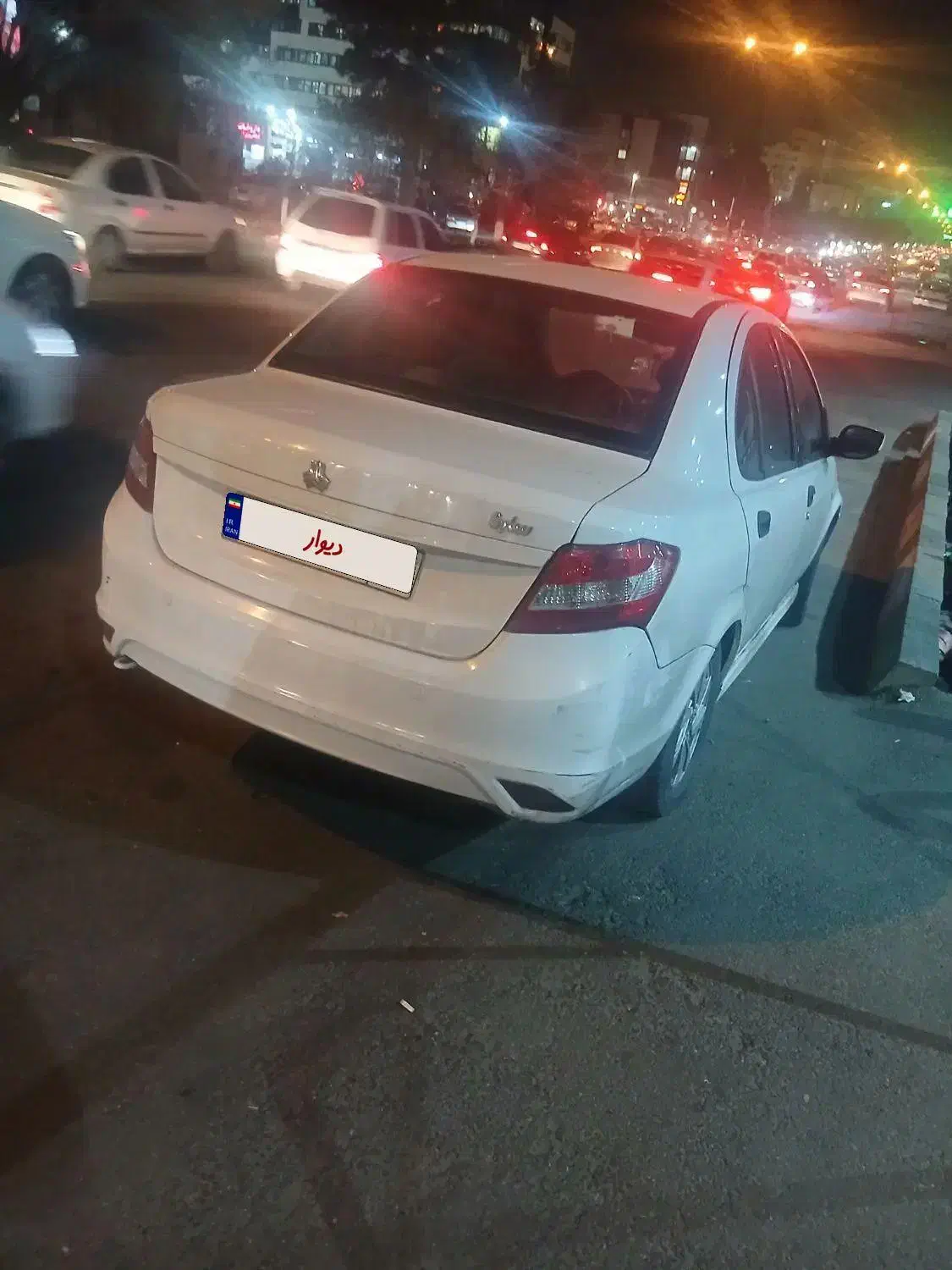 ساینا مدل ۹۷|خودرو سواری و وانت|تهران, درختی|دیوار