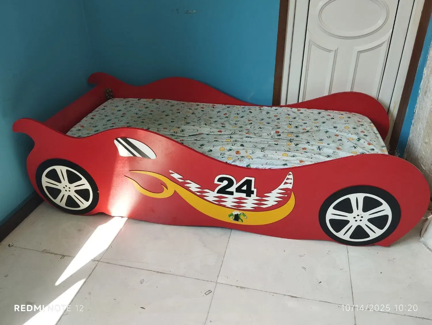 تخت خواب کودک ماشینی|تخت و سرویس خواب|شیراز, سینما سعدی|دیوار