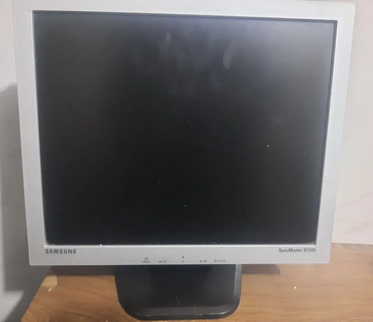 مانیتور LG|قطعات و لوازم جانبی رایانه|پردیس, فاز ۸|دیوار