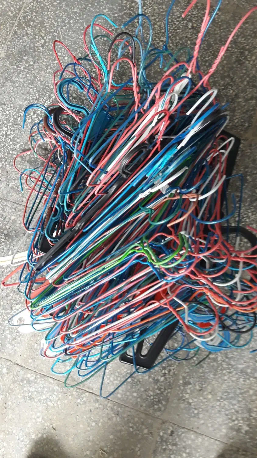 اویز لباس اهنی وپلاستیک|بندرخت و رخت‌آویز|اردبیل, |دیوار