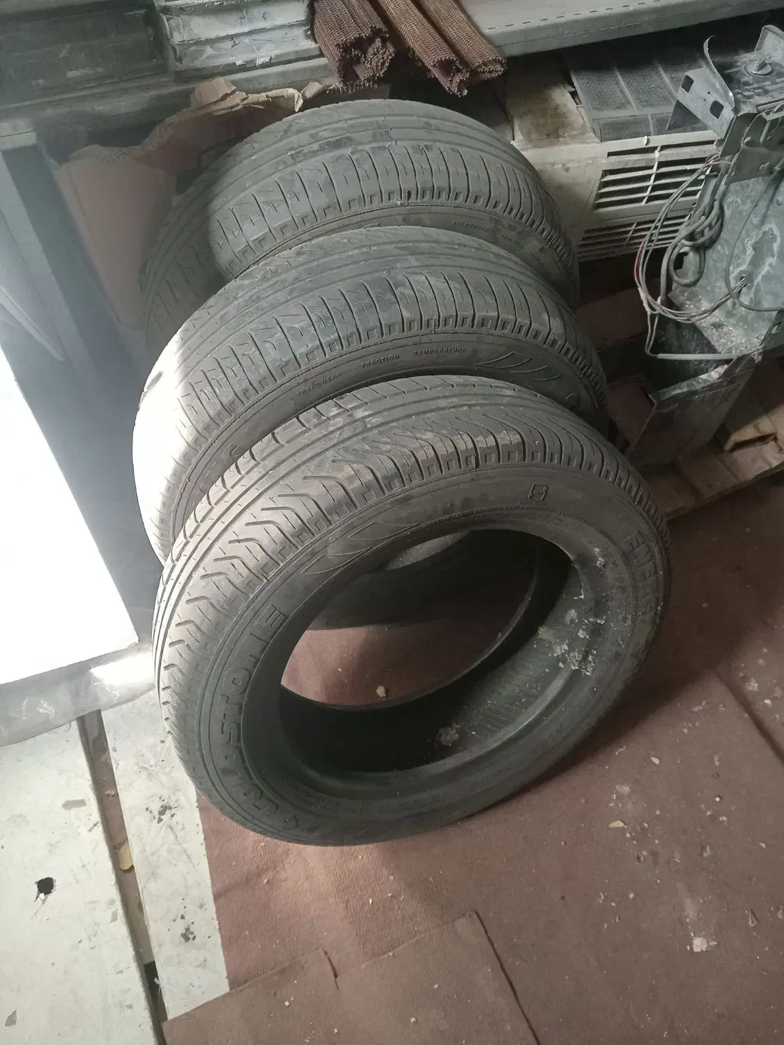 فروش انواع لاستیک مستعمل شرکت|قطعات یدکی و لوازم جانبی|اشتهارد, |دیوار