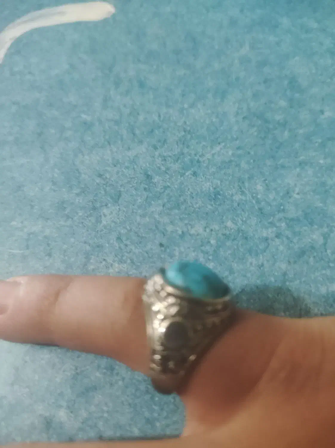 انگشتر|بدلیجات|نیشابور, دارایی|دیوار