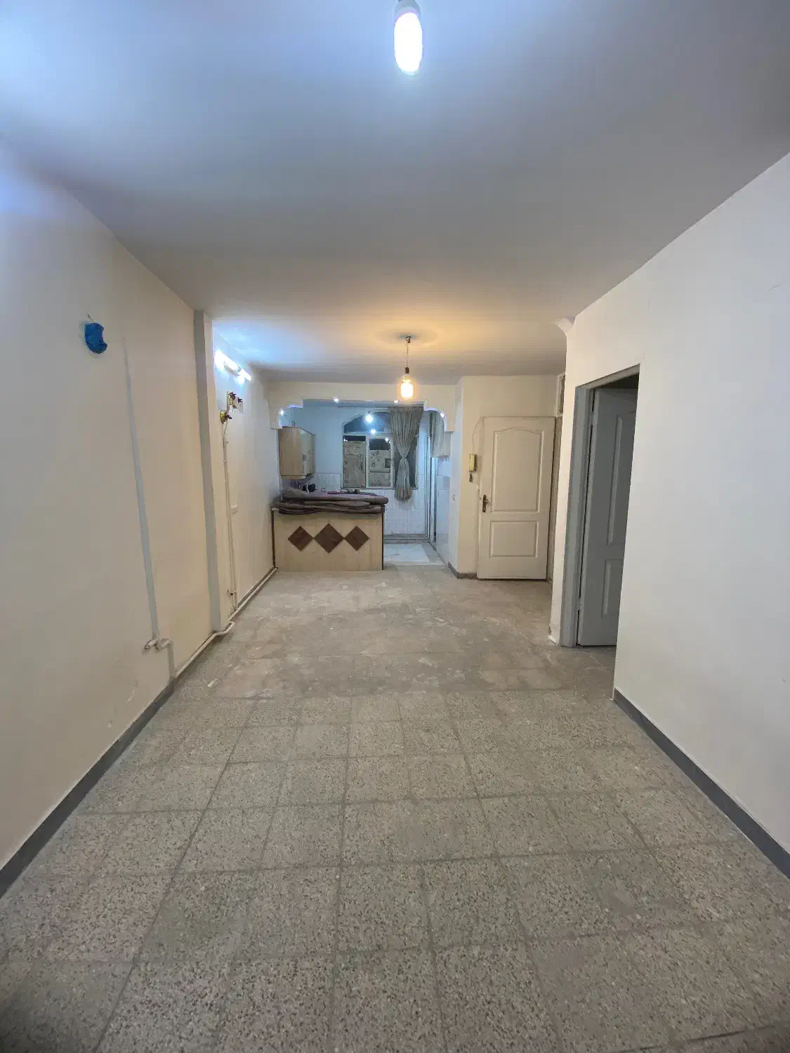 اپارتمان ۵۰متر تکواحد ط دوم/میدان غیبی/مترو شهرری|اجارهٔ آپارتمان|ری, حمزه‌آباد|دیوار