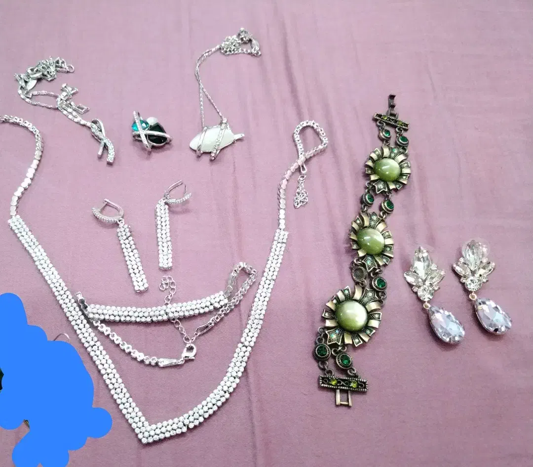 بدلیجات در حد نو|بدلیجات|لاهیجان, شقایق|دیوار