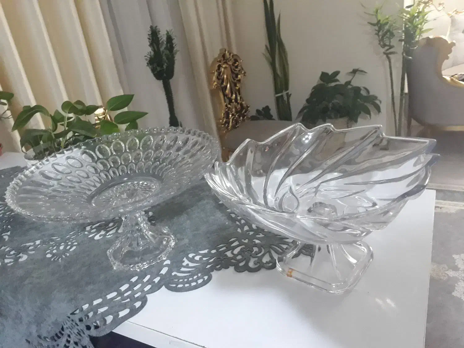 ظروف کریستال. سوگا ژاپن. نو. دو عدد|فعالیت داوطلبانه|گلبهار, شهر جدید گلبهار|دیوار