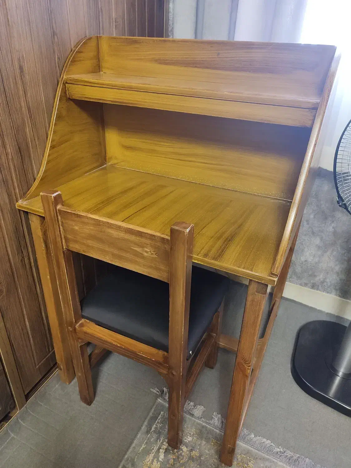 میز و صندلی دونفره|میز تحریر و کامپیوتر|محمدیه-قزوین, |دیوار