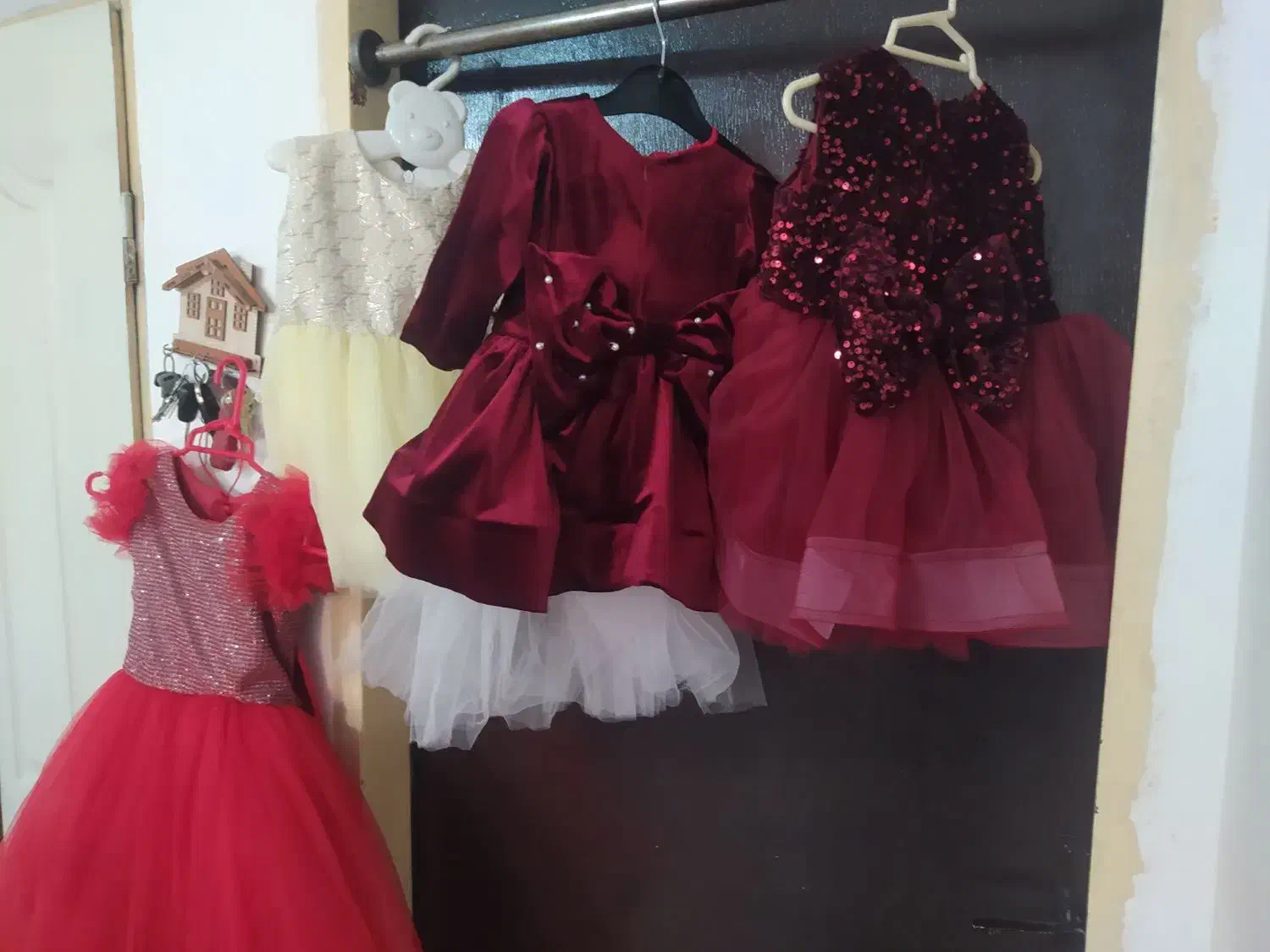 لباس شب یلدا مجلسی|لباس|سبزوار, قصبه شرقی|دیوار