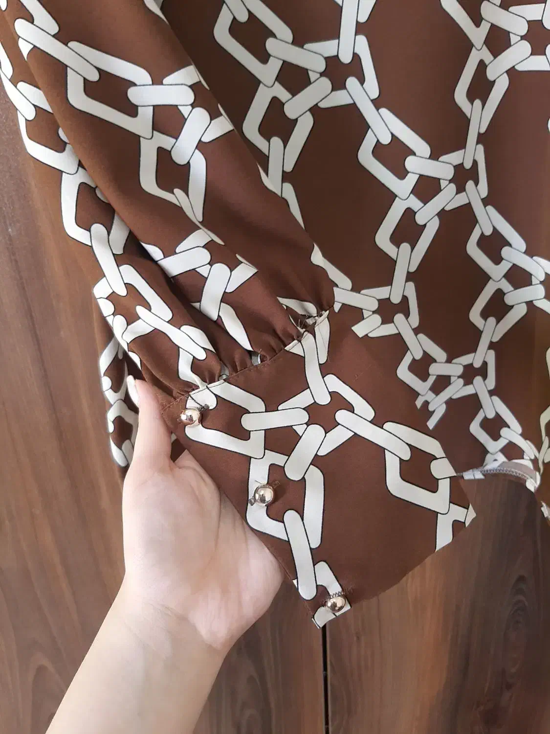 شومیز کاملا نو|لباس|رشت, بوسار|دیوار