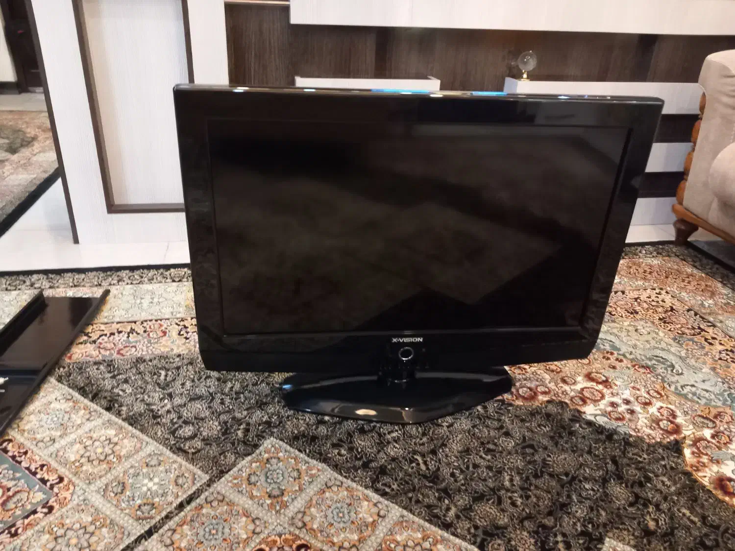 تلوزیون ۳۲اینچ|تلویزیون و پروژکتور|شاهینشهر, طالقانی|دیوار