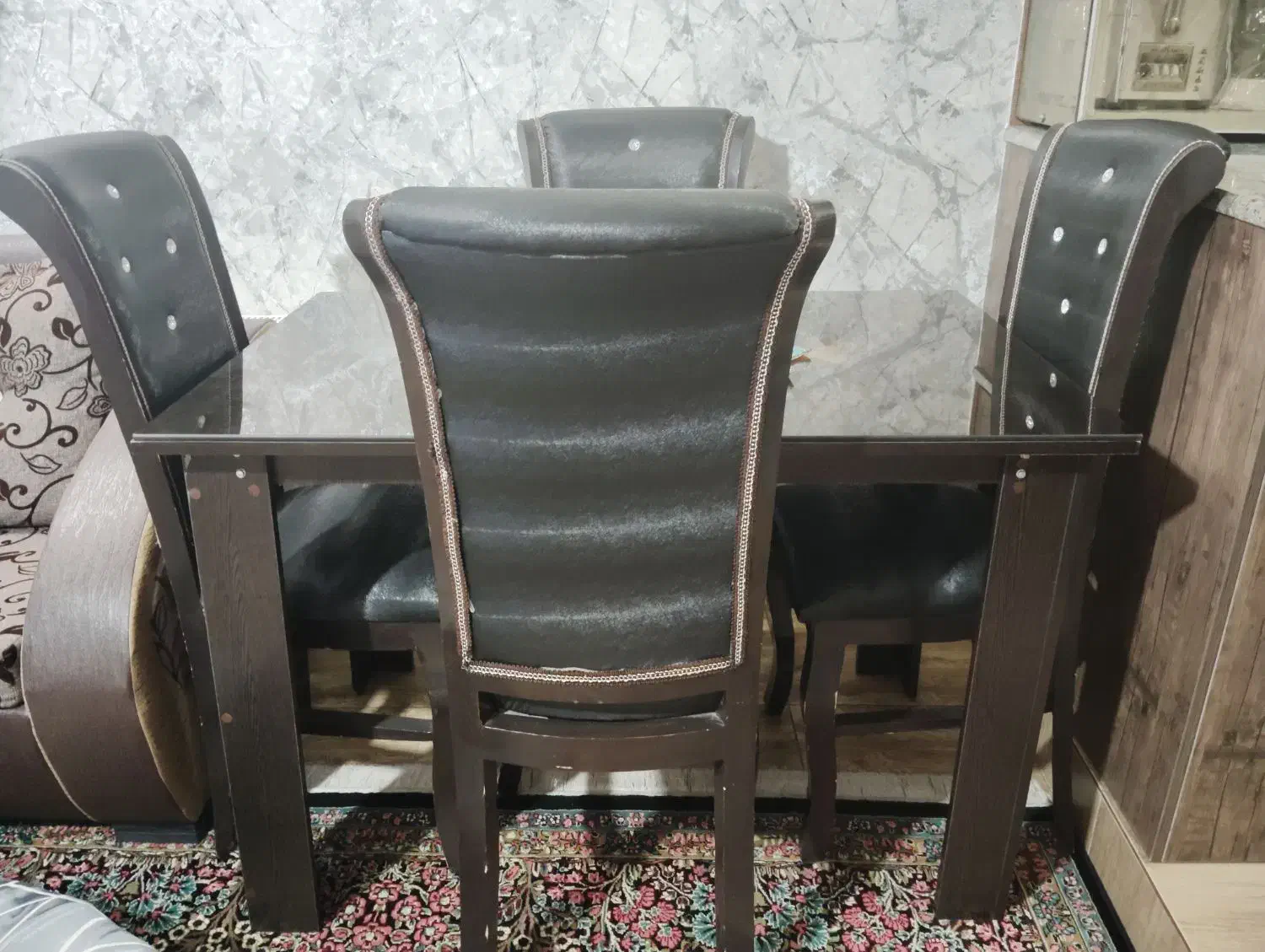 میز نهارخوری ۴ نفره|میز و صندلی غذاخوری|کرمان, |دیوار