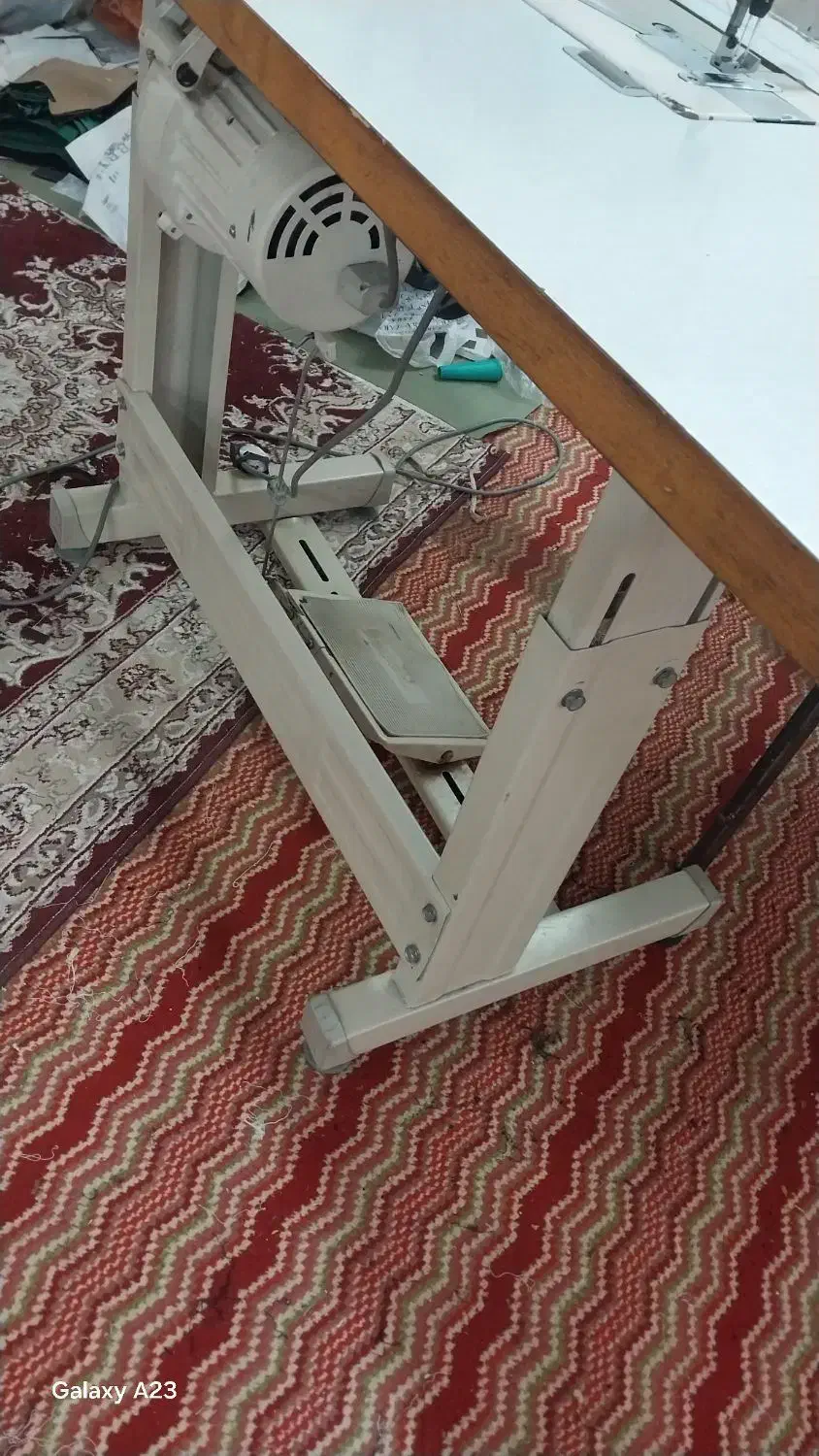 فروش فوری چرخ دوسوزنه زوجی کم کار ودر حد|چرخ خیاطی و ریسندگی|قائن, |دیوار