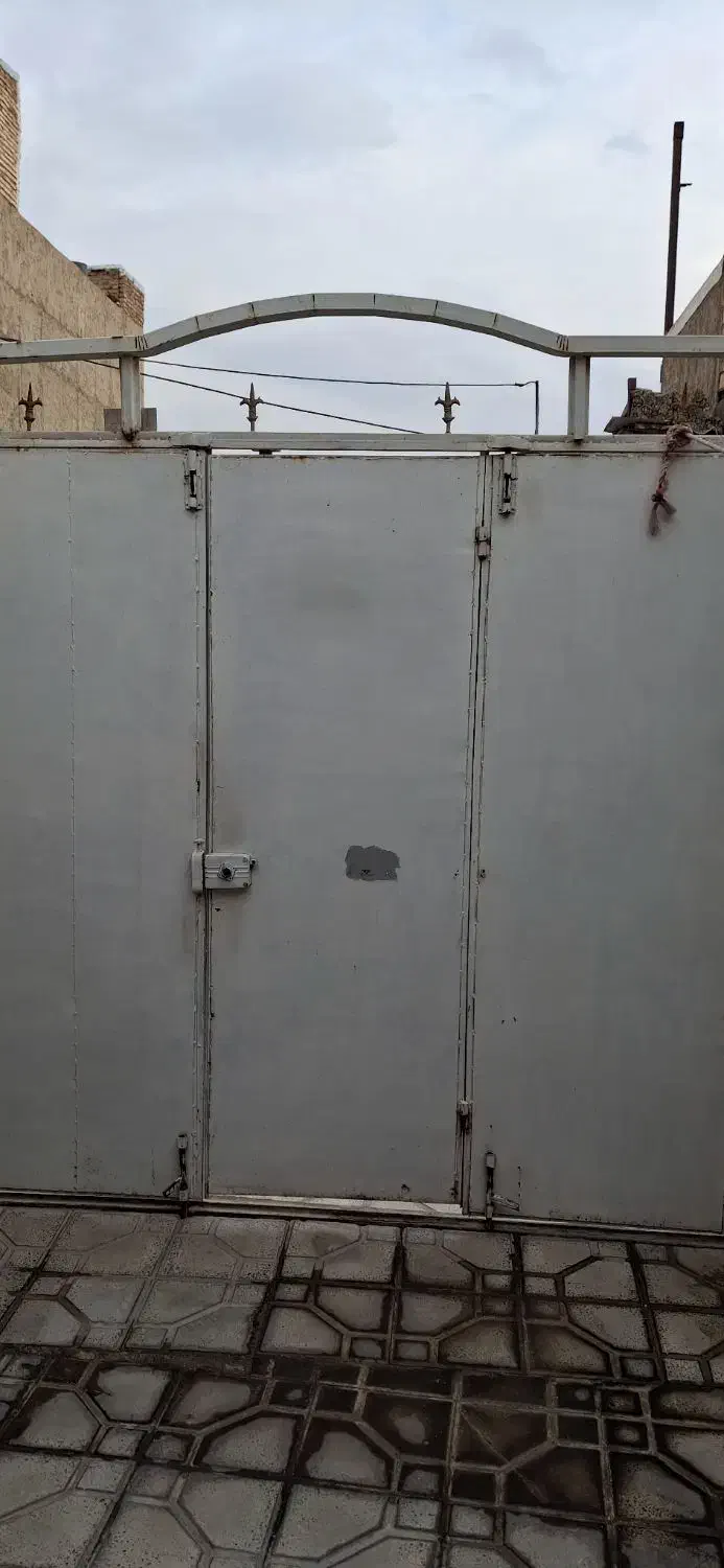 درب  آهنی سه لنگه|مصالح و تجهیزات ساختمان|نظرآباد, رسالت|دیوار