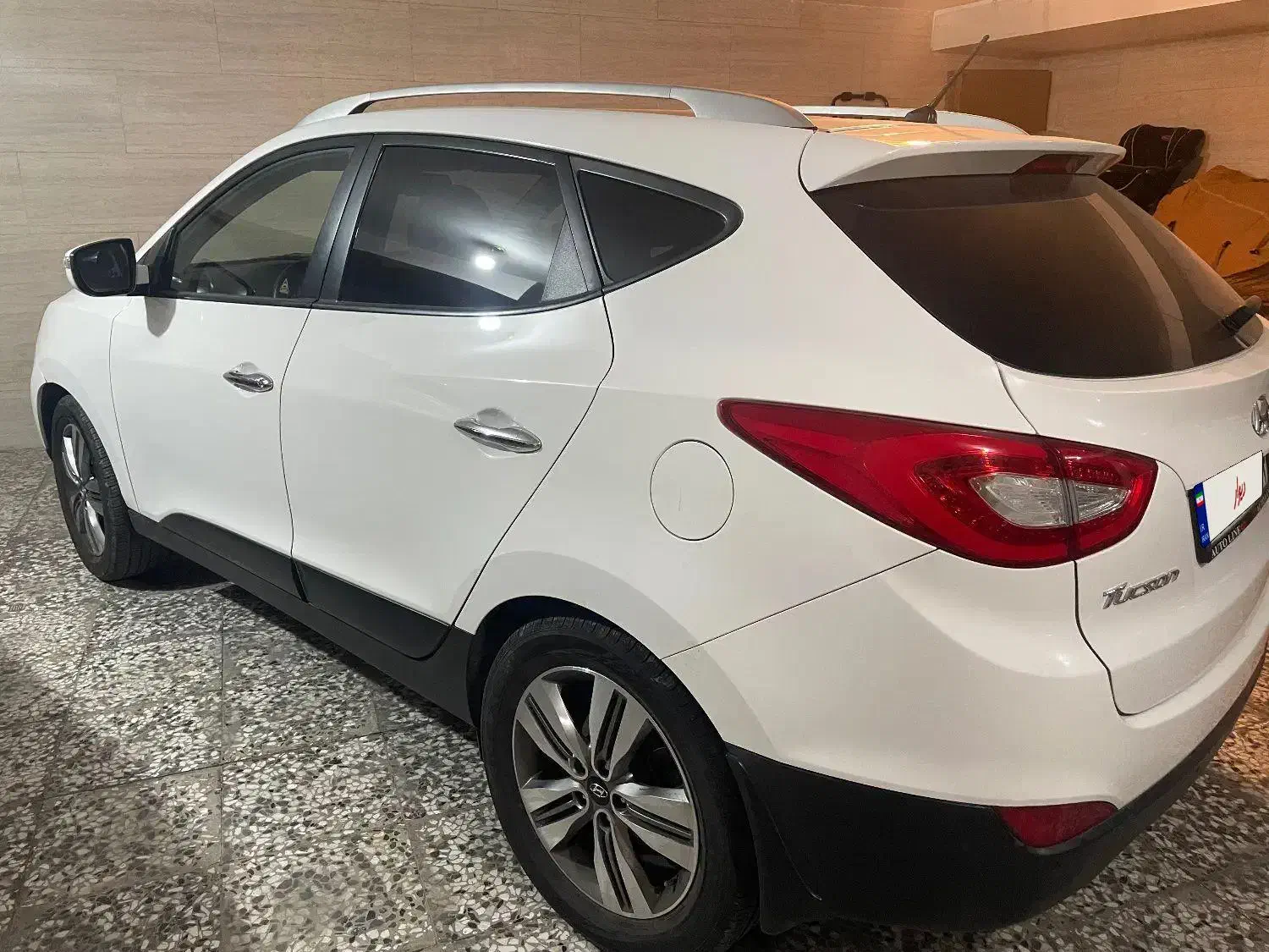 توسان۲۰۱۵ فول|خودرو سواری و وانت|شیراز, شهرک گلدشت حافظ‎|دیوار