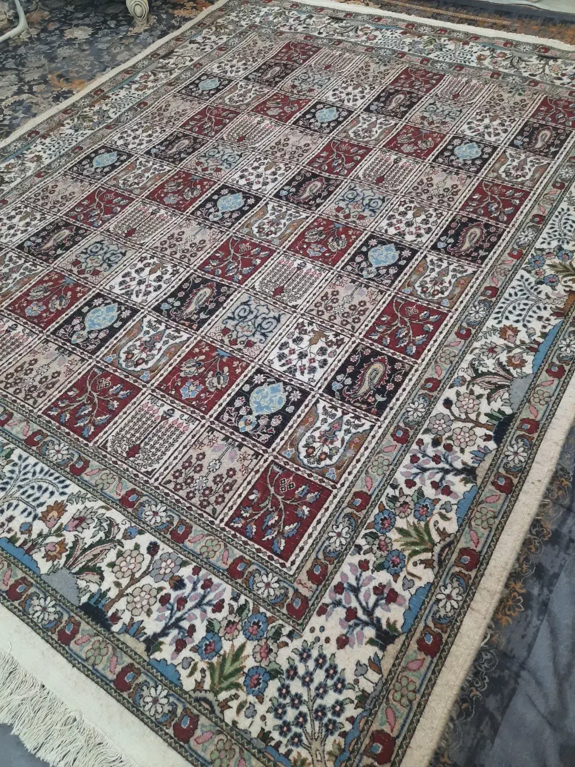 قالی دستباف خشتی ۵متری نو ۲در۲.۵۰زیباوچشم نواز|فرش|قم, زنبیل آباد|دیوار