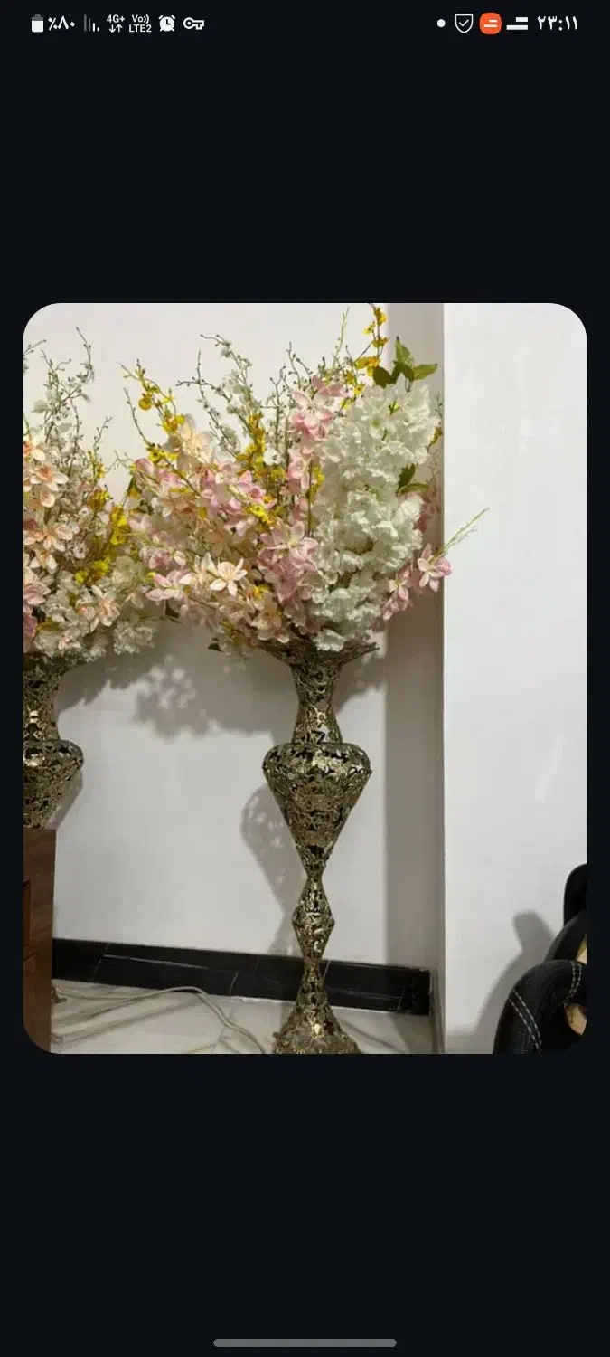 یک جفت گلدان با گل زیبا گلدان تمان برنج هست|صنایع دستی و سایر لوازم تزئینی|تهران, عباسی|دیوار