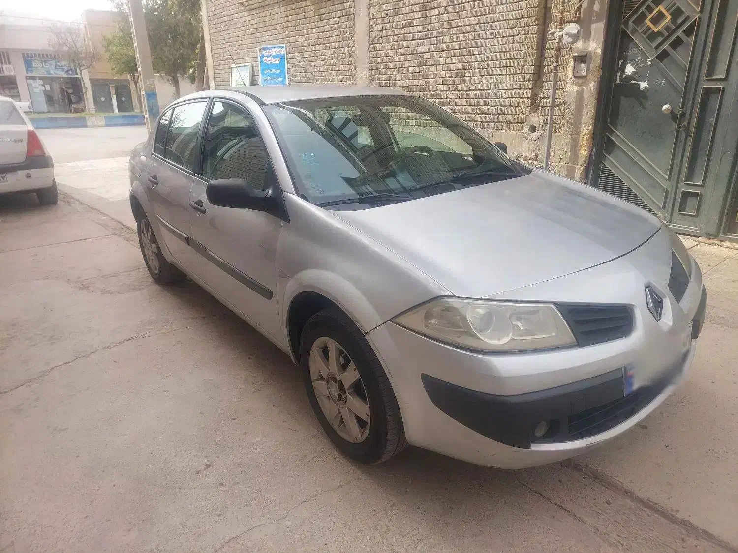 رنو مگان مدل ۲۰۰۸درحد ۱۳۸۷|خودرو سواری و وانت|شیراز, هفت تنان|دیوار