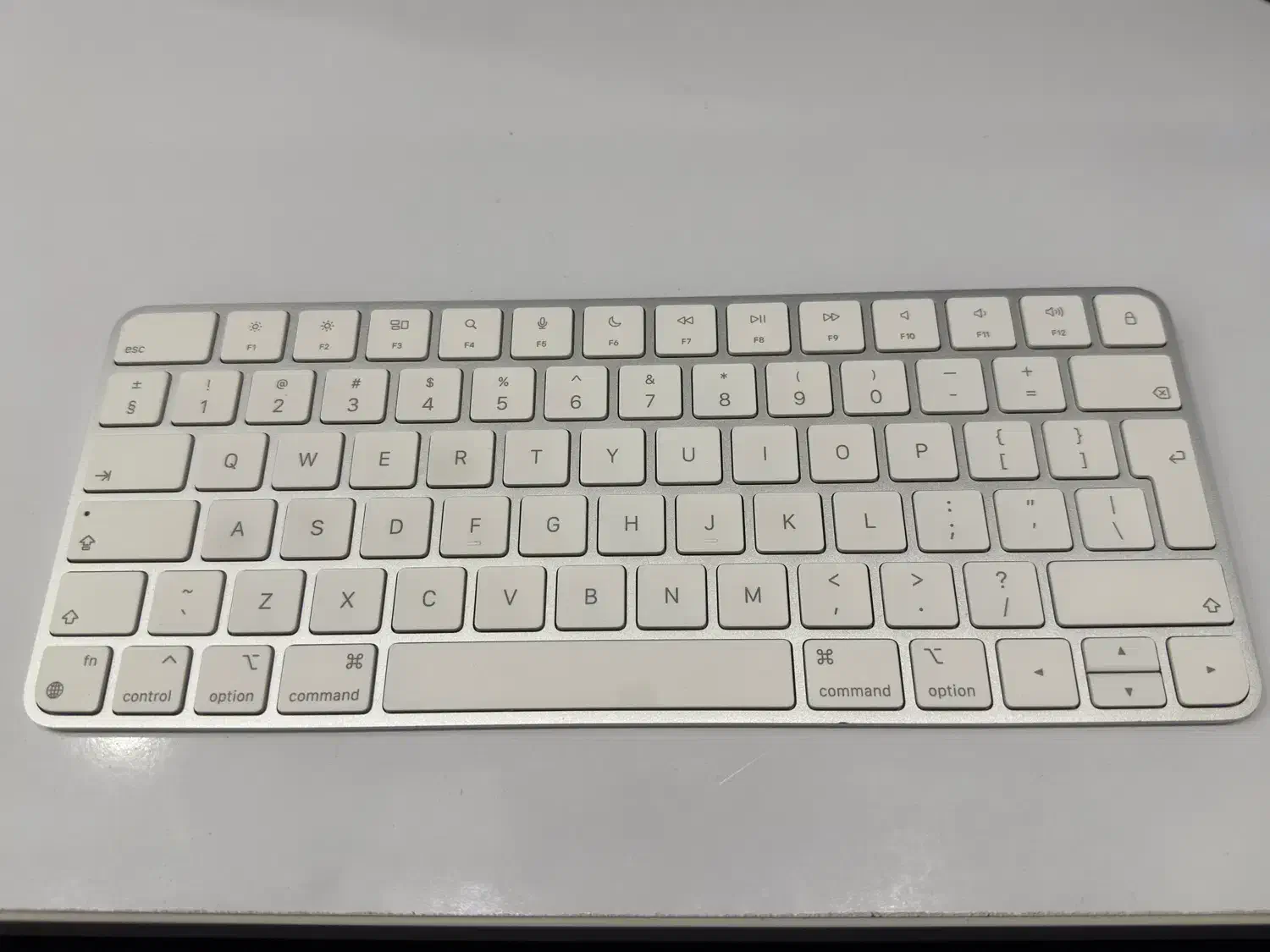 مجیک کیبورد اپل 2023|قطعات و لوازم جانبی رایانه|رشت, دیلمان|دیوار