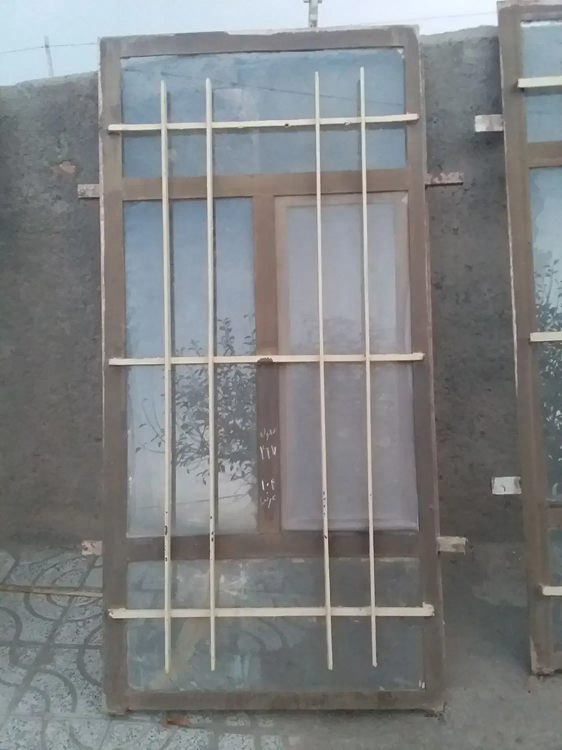 درب وپنجره دست دوم تمیز|مصالح و تجهیزات ساختمان|جلگه رخ, |دیوار