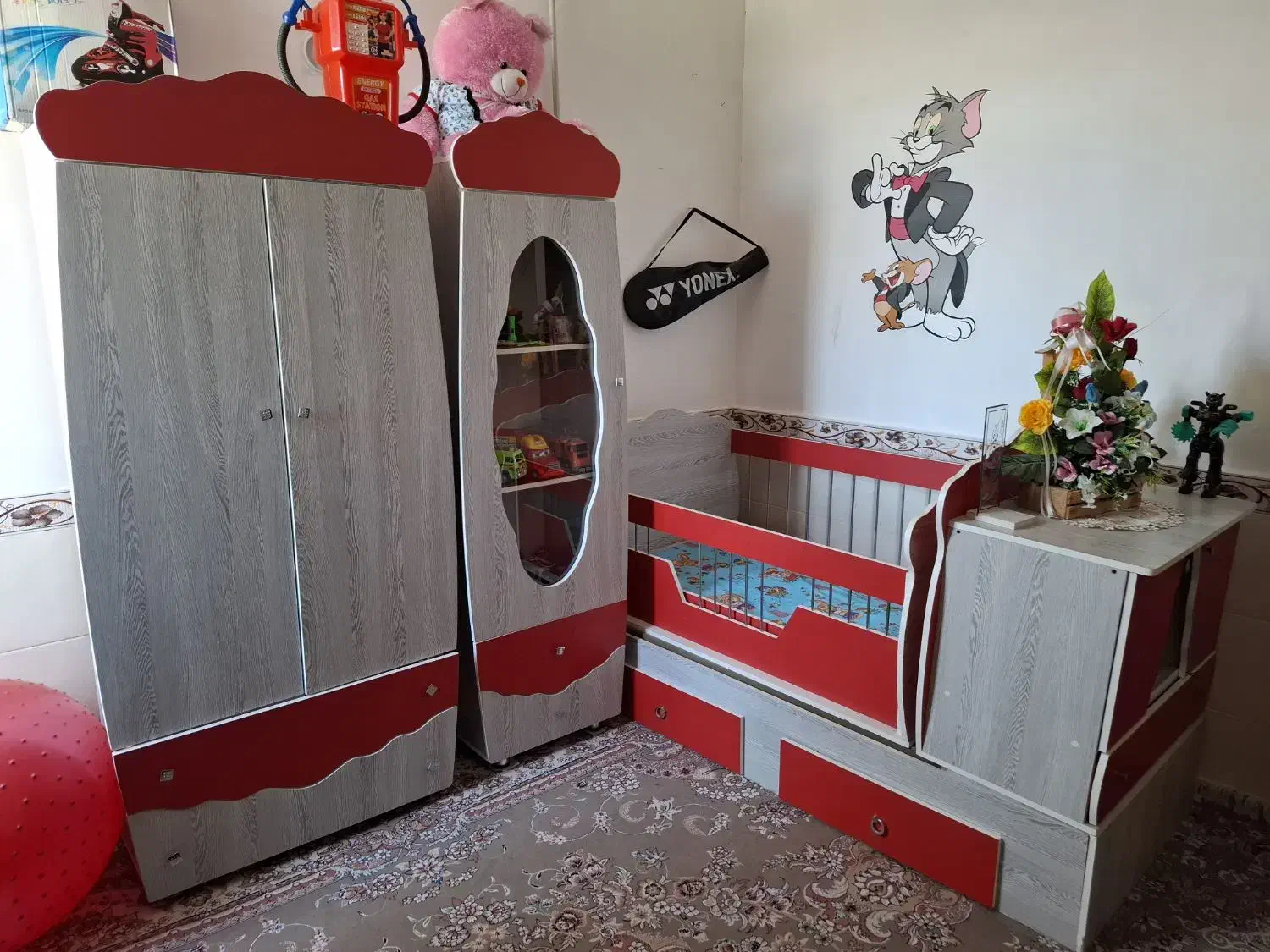 تخت و کمد کودک|تخت و صندلی بچه|ماهدشت, |دیوار