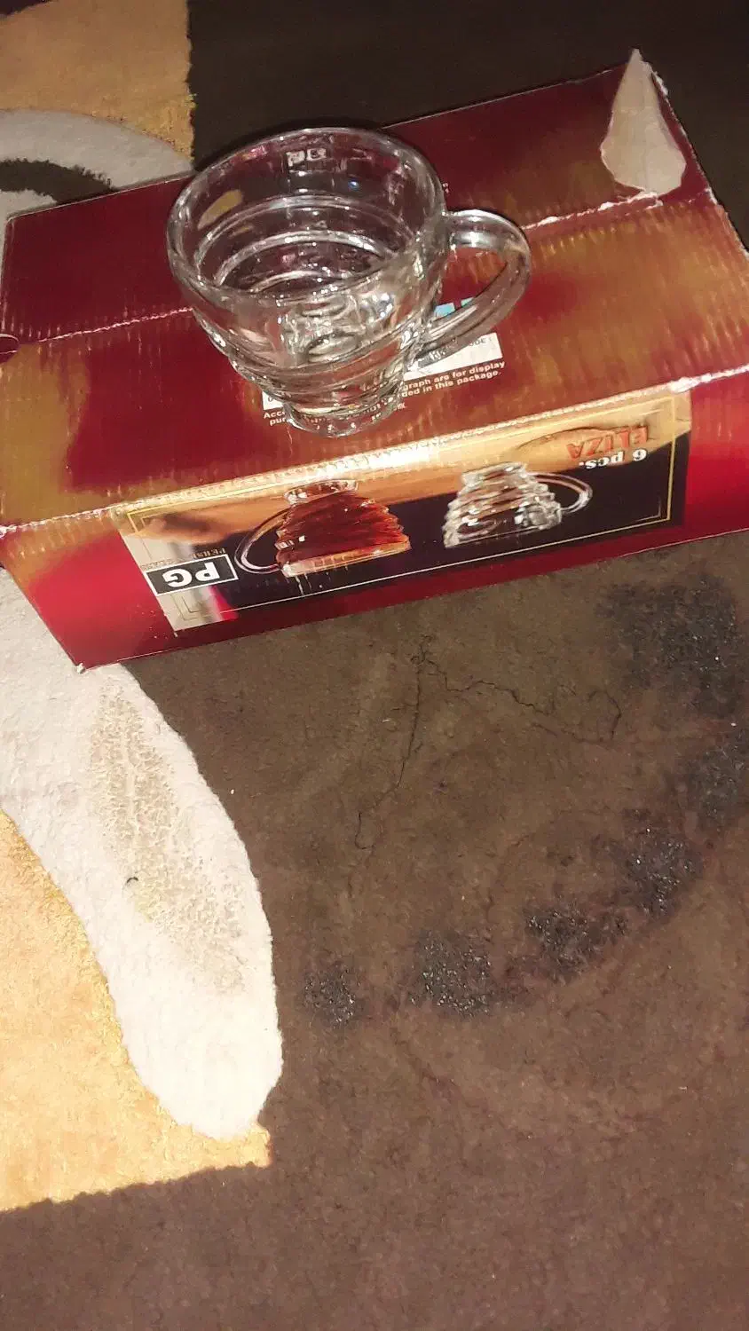 یک بسته لیوان فروشی هست نو هست بخدا معاوضه دارم|ظروف سرو و پذیرایی|شهرکرد, |دیوار