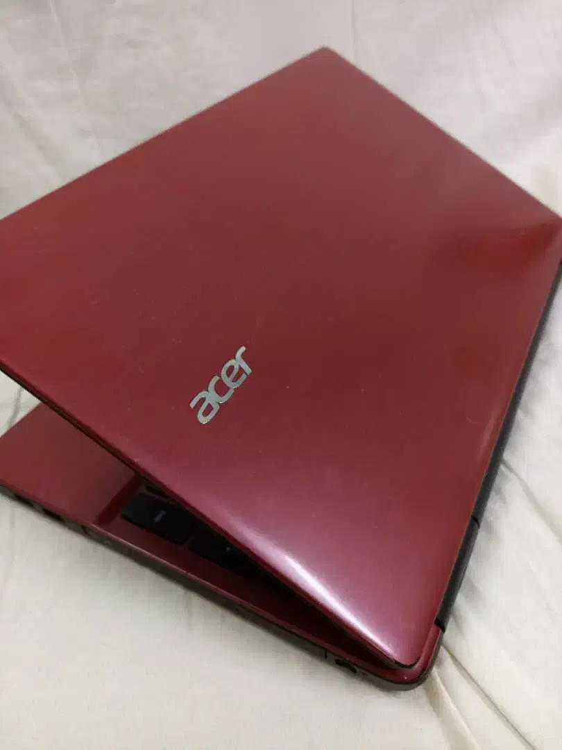 Acer Red E5 Amd A8 full hd|رایانه همراه|اصفهان, میرعماد|دیوار