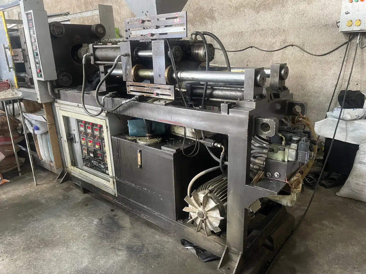 دستگاه تزریق پلاستیک|ماشین‌آلات صنعتی|پاکدشت, پاکدشت (مامازند)|دیوار