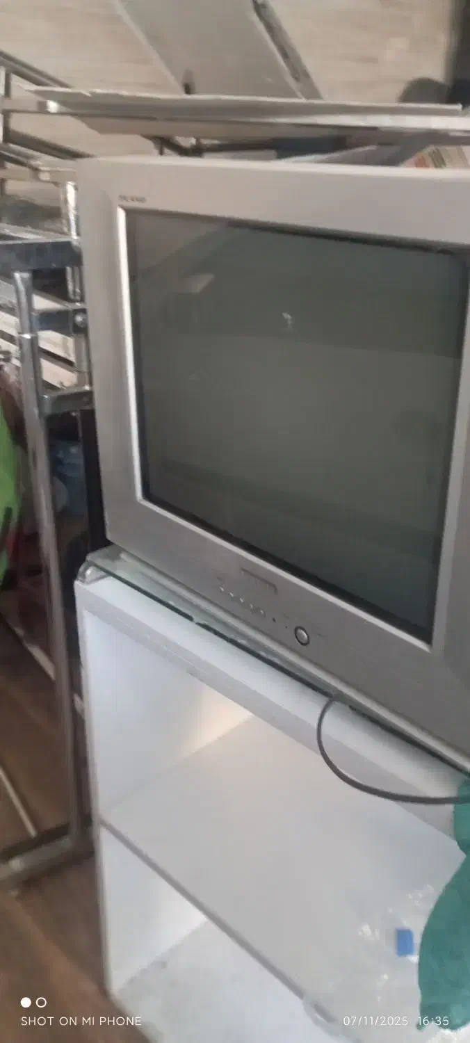 تلویزیون ۲۱اینچ همراه بادیجیتال اصل مارشال|تلویزیون و پروژکتور|خرمآباد, |دیوار