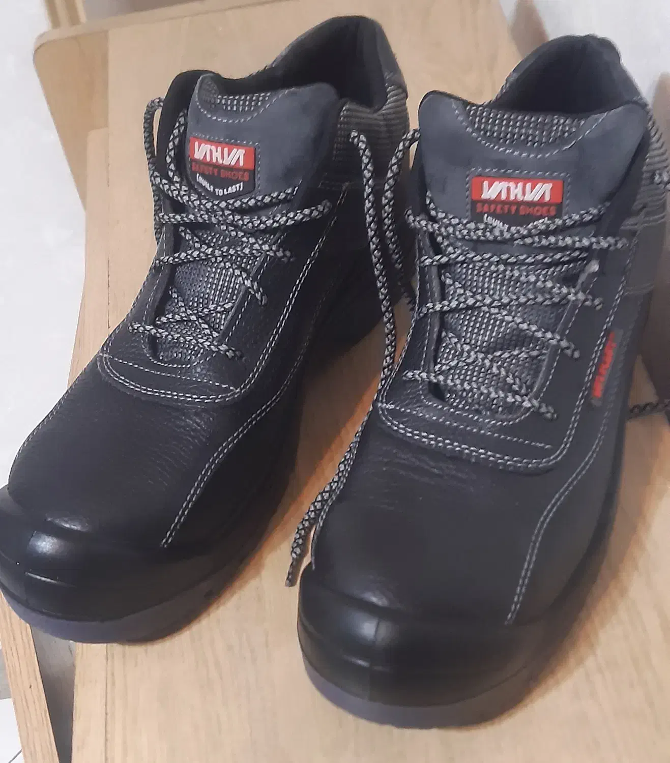 کفش کار و ایمنی و مناسب برای کوهنوردی شماره ۴۲|کیف، کفش، کمربند|تهران, کرمان|دیوار