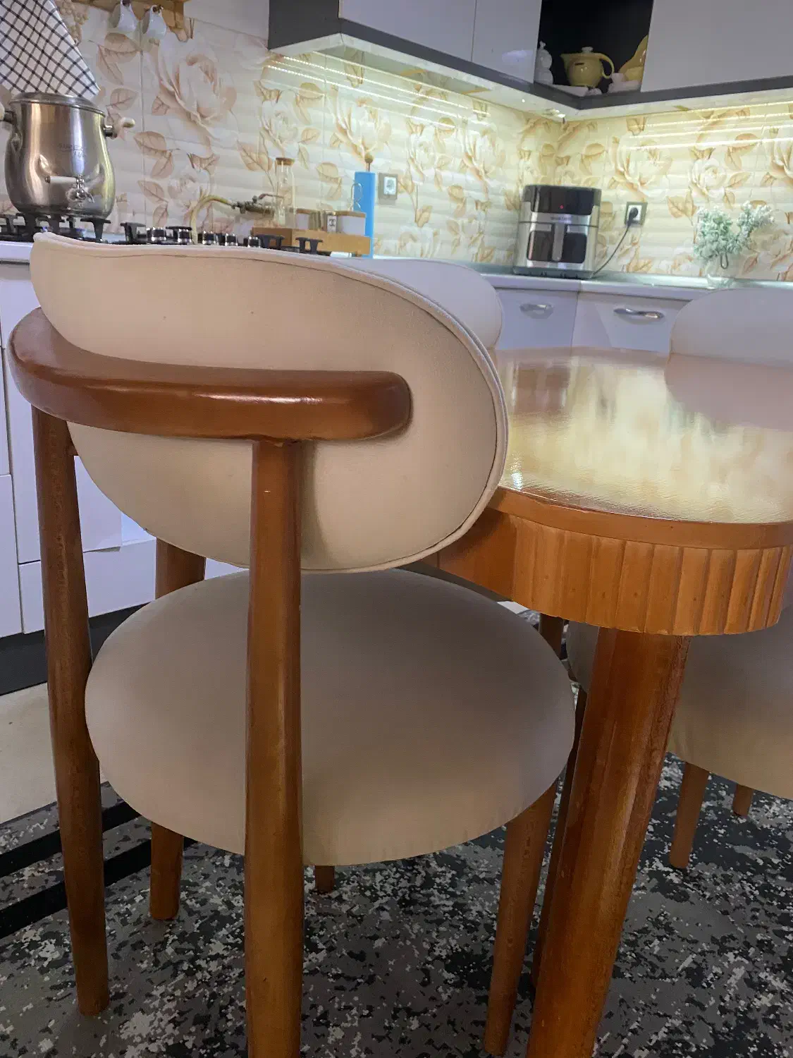 میزناهارخوری نو|میز و صندلی غذاخوری|برخوار, |دیوار