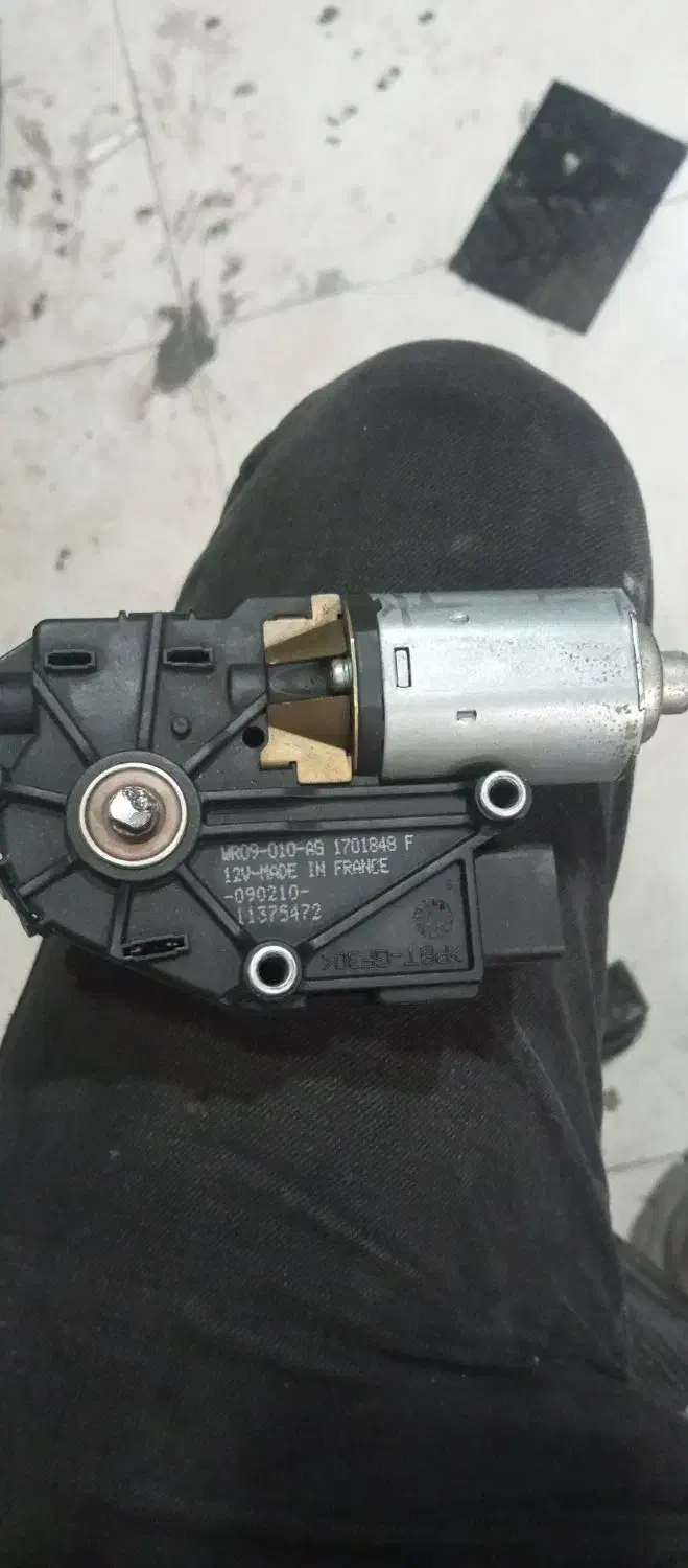 موتور سانروف سانتافه|قطعات یدکی و لوازم جانبی|رشت, پستک|دیوار