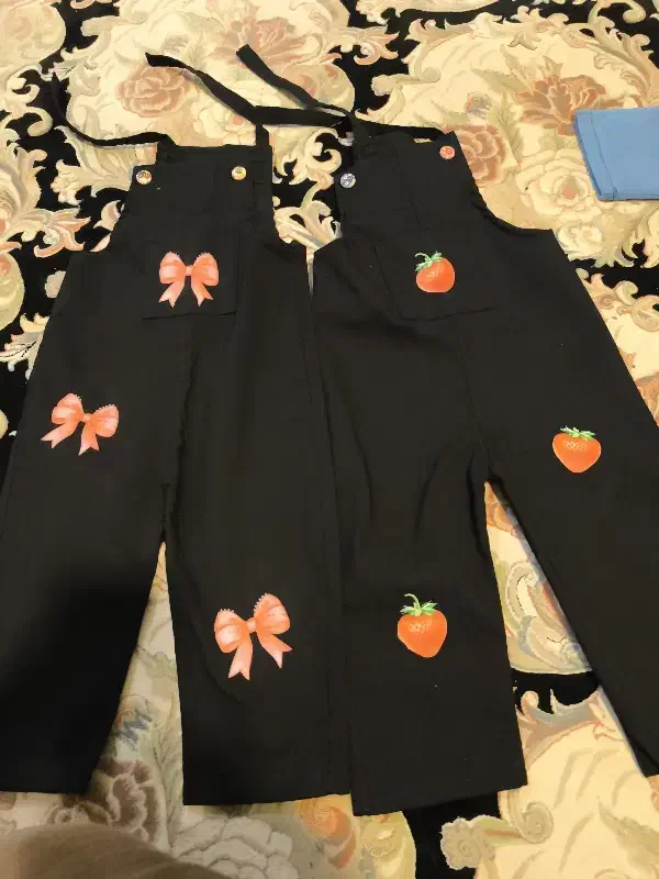 بیلر بسیار شیک و شلوار جین کاغذی بسیار با کیفیت|کفش و لباس بچه|بندر ماهشهر, |دیوار