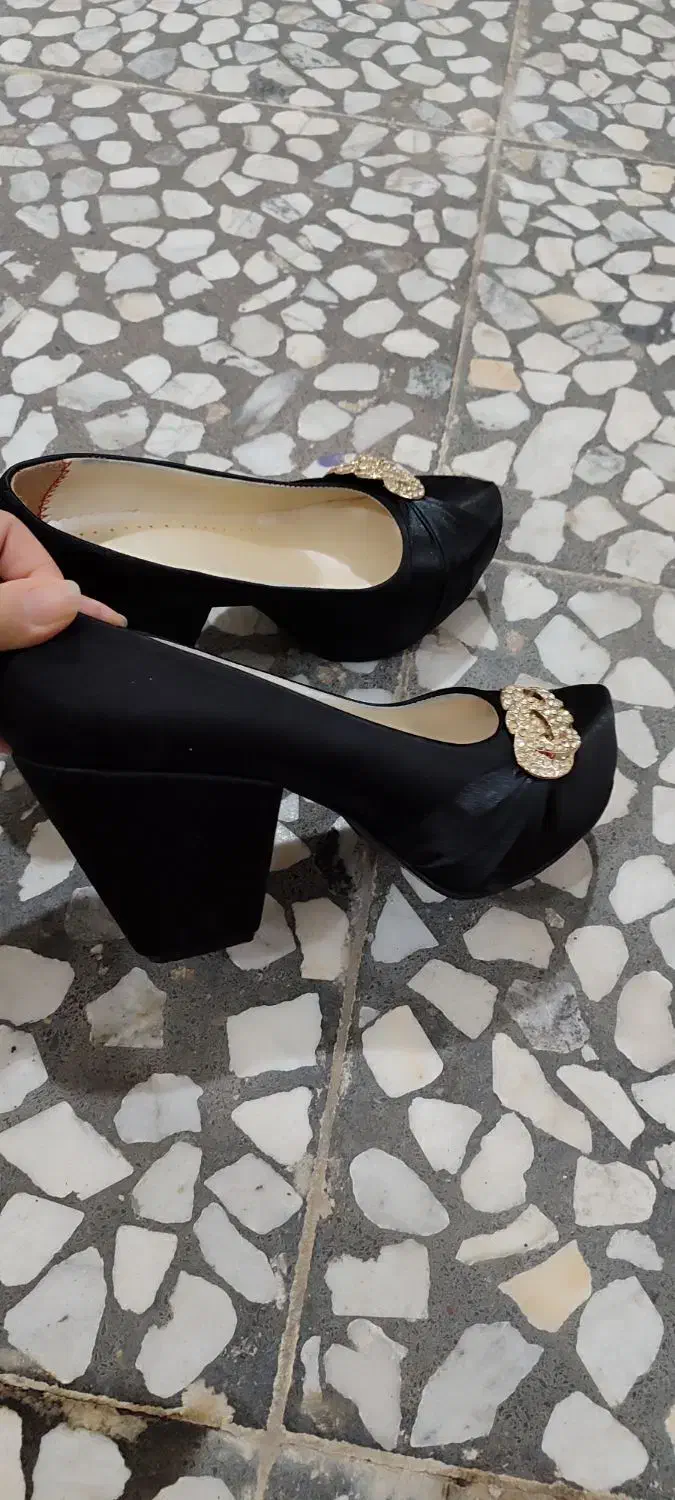 کفش پاشنه دار مجلسی|کیف، کفش، کمربند|لنگرود, |دیوار