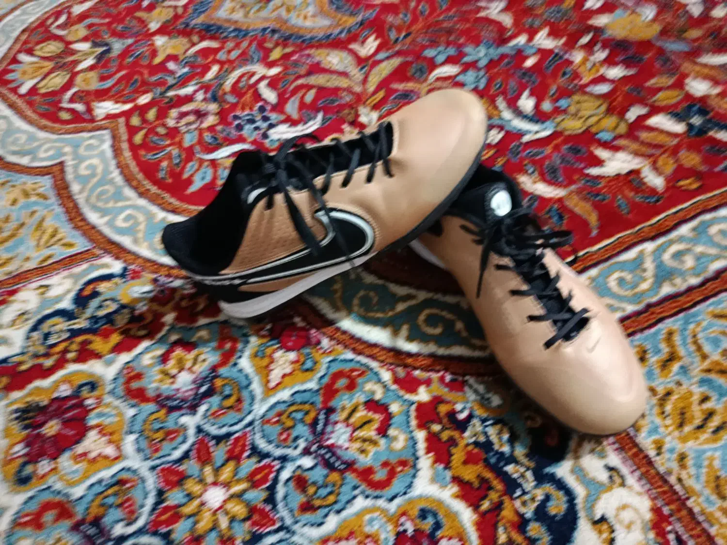 کفش فوتسال|تجهیزات ورزشی|زاهدان, |دیوار