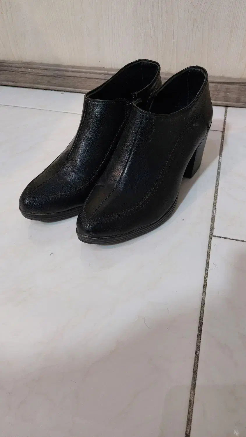 کفش کتونی39|کیف، کفش، کمربند|نهاوند, |دیوار