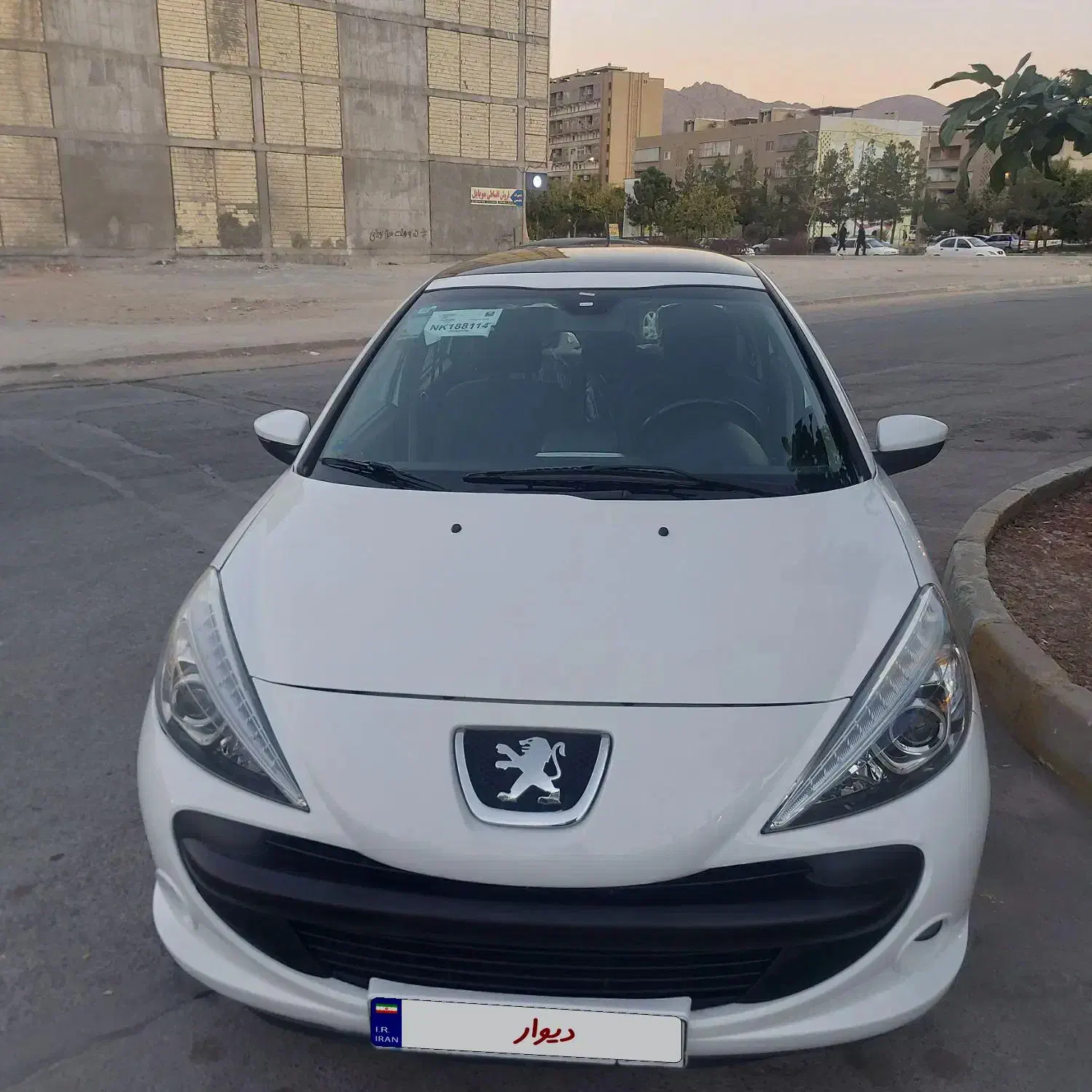 207 پانا ۴۰۲ کم کار بدون رنگ شاسی پلمپ فول|خودرو سواری و وانت|اصفهان, کوی امیریه|دیوار