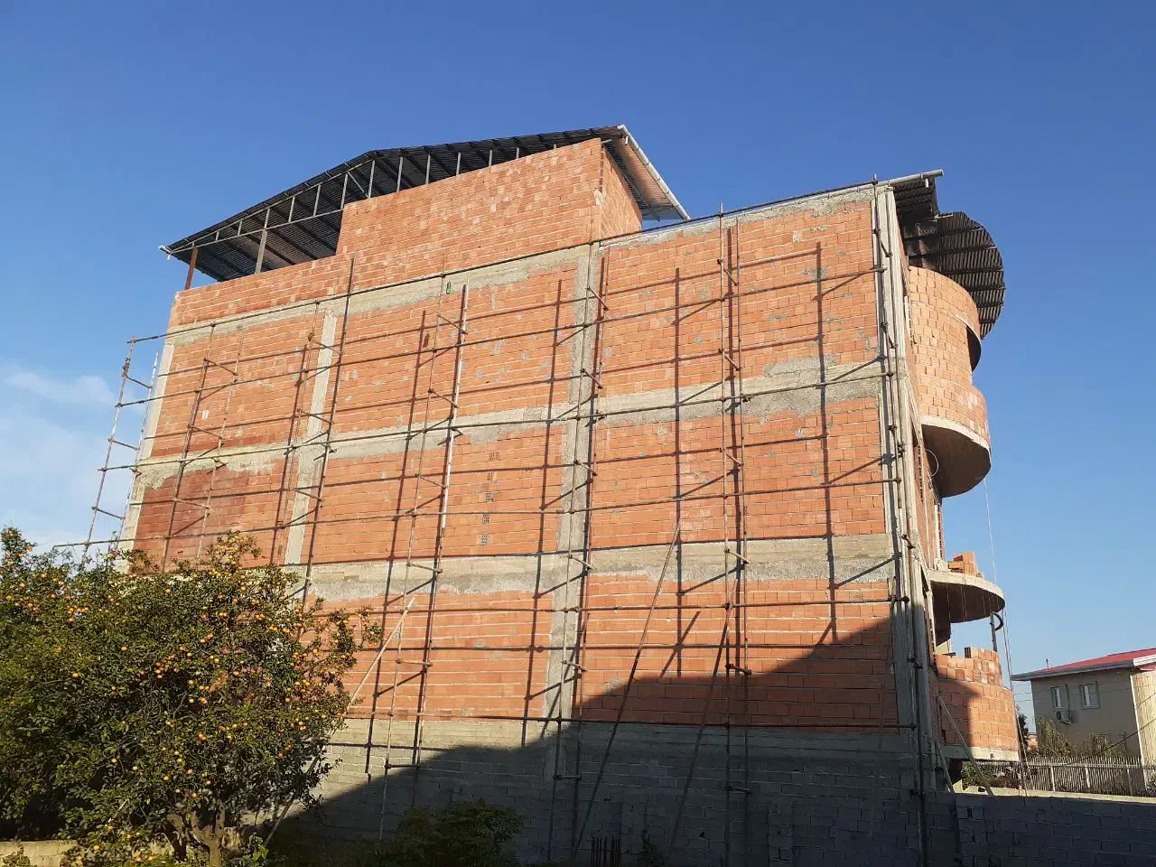 نصب داربست و ایزوگام عزیزی|خدمات پیشه و مهارت|قائم‌شهر, |دیوار