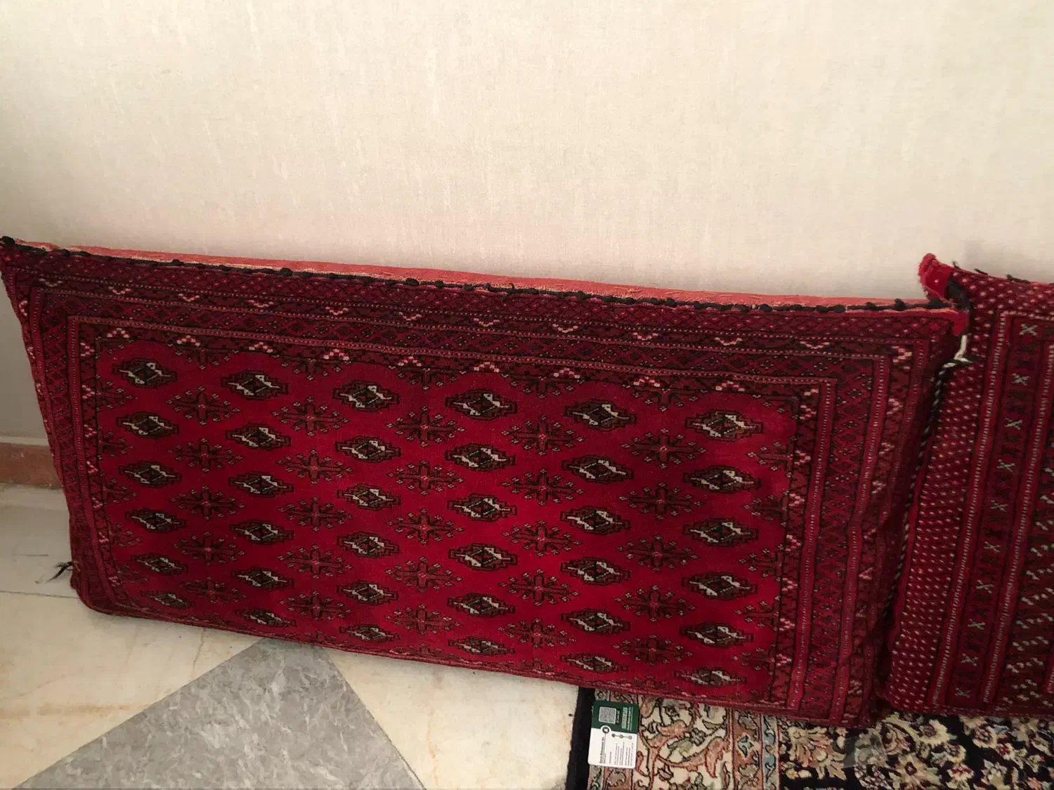 ۴ عدد پشتی دست بافت|پشتی|تهران, ابوذر|دیوار