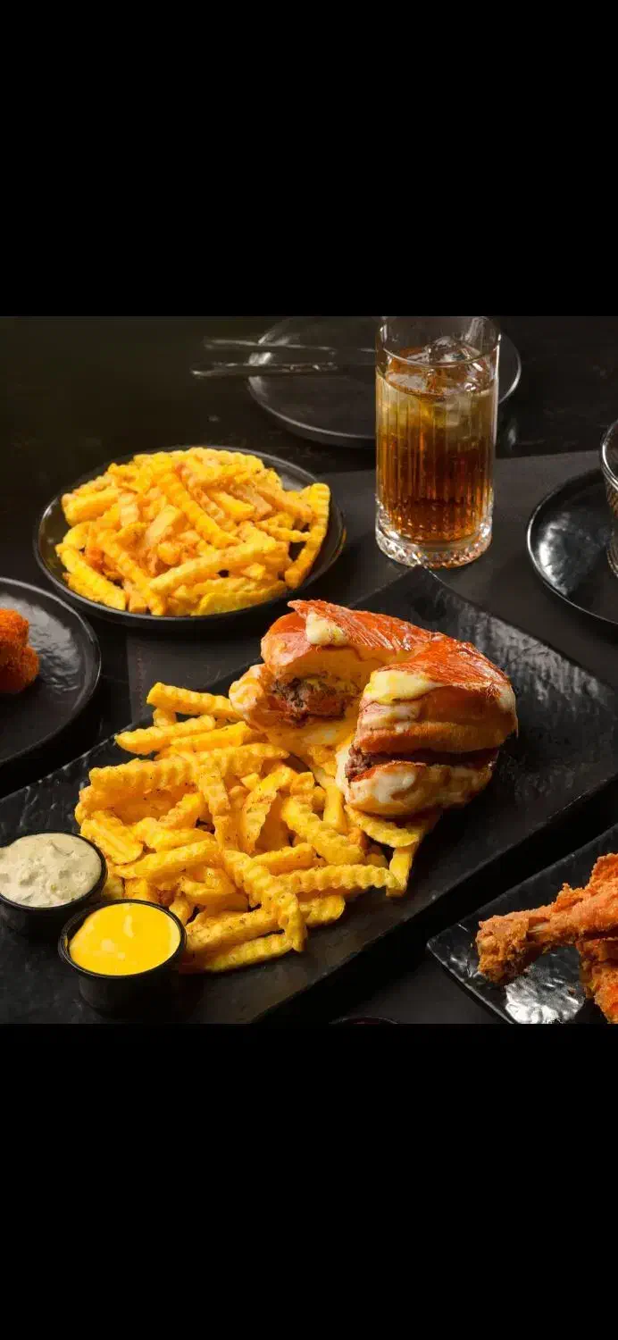 استخدام پیک موتوری و نیرو ساده|استخدام خدمات فروشگاه و رستوران|داراب, |دیوار