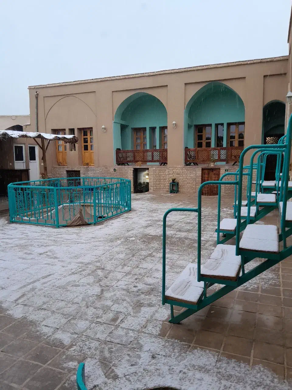 نیروی خدمات خانم در اقامتگاه بوم گردی|استخدام سرایداری و نظافت|کاشان, سوریجان|دیوار