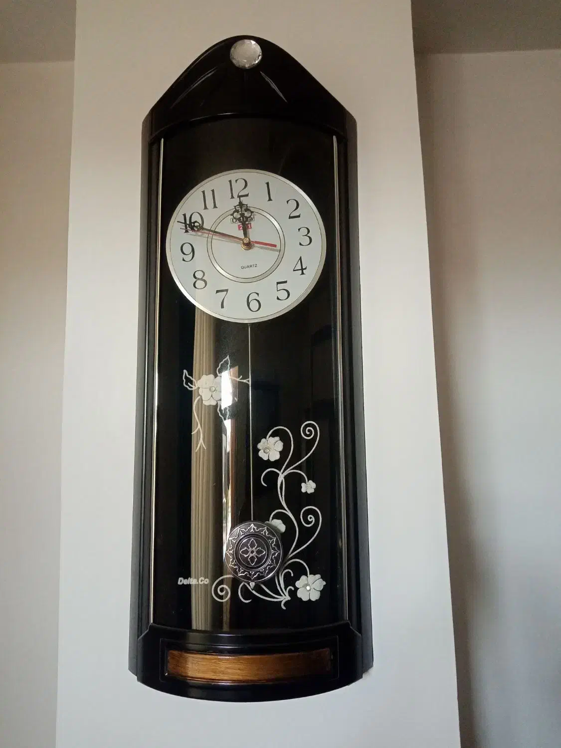 ساعت دیواری کاملا سالم|ساعت دیواری و تزئینی|هشتگرد, شهرک کوثر|دیوار