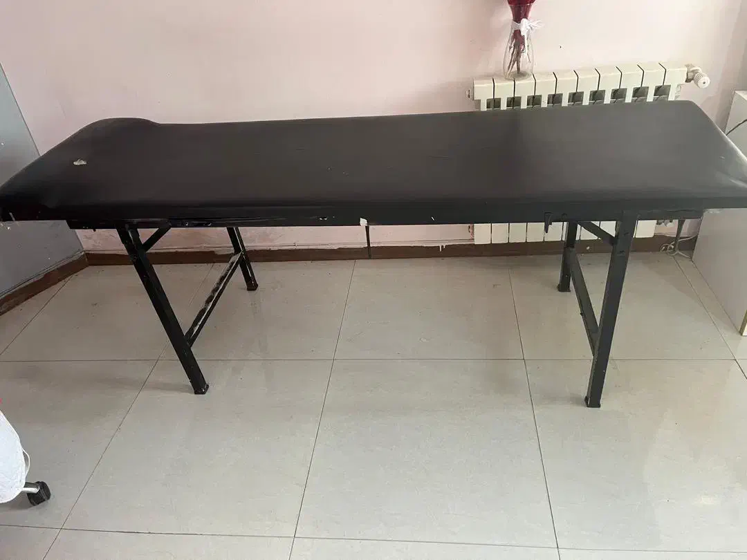 تخت اپیلاسیون|آرایشگاه و سالن‌های زیبایی|رشت, معلم|دیوار